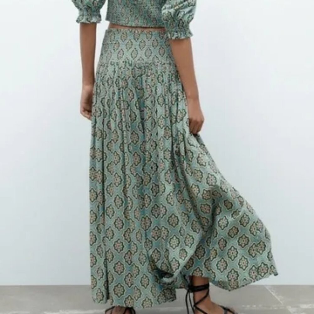 Zara Boho Drawstring Smock Waist Medallion Printed Maxi Skirt In Green S NWT - Picture 3 of 15